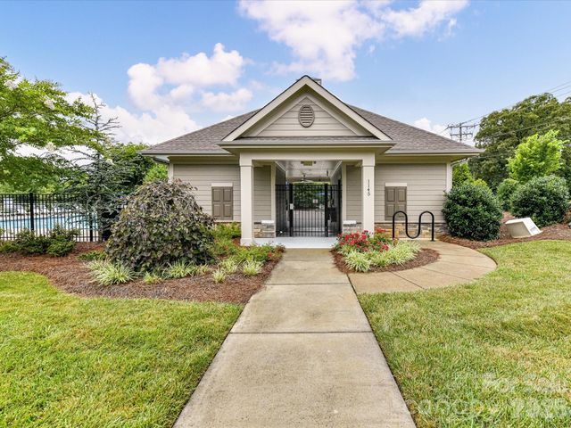 724 Larmore Avenue, Charlotte, NC 28216