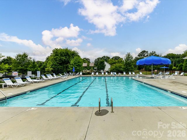 724 Larmore Avenue, Charlotte, NC 28216