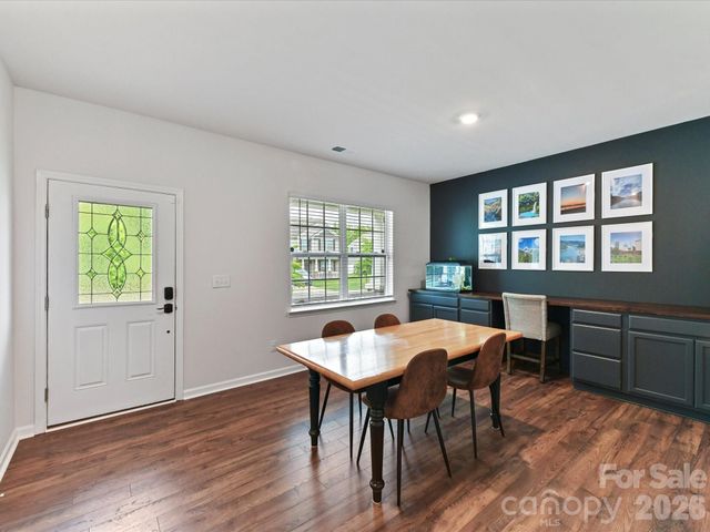 724 Larmore Avenue, Charlotte, NC 28216