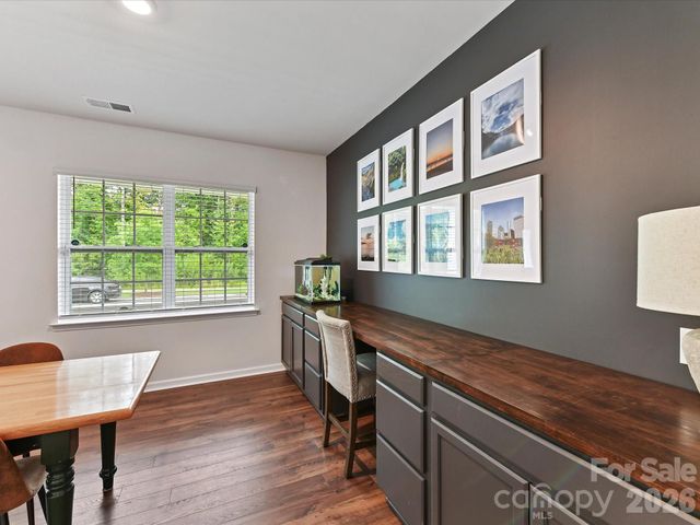724 Larmore Avenue, Charlotte, NC 28216