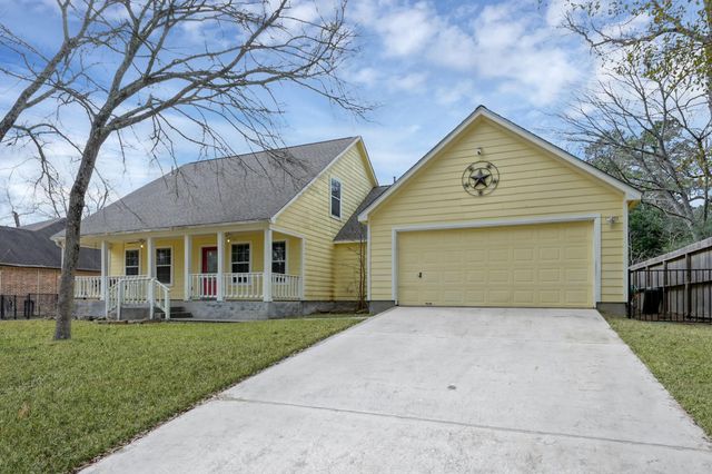 12102 Mustang Avenue, Willis, TX 77378