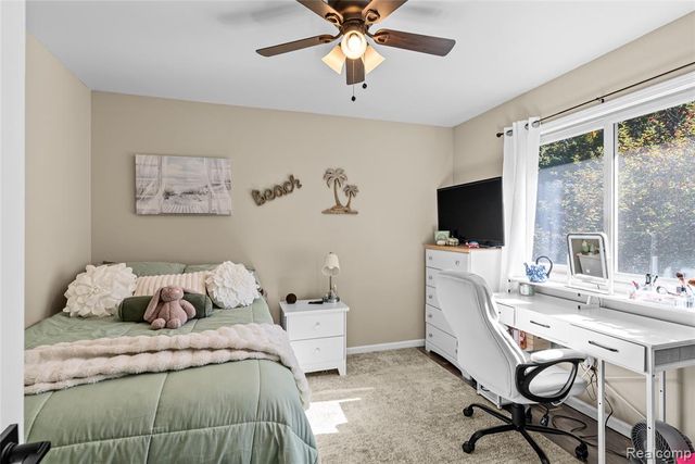 4971 N Tipsico Lake Road, Hartland, MI 48353