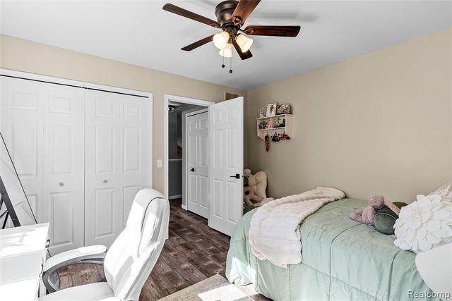 4971 N Tipsico Lake Road, Hartland, MI 48353