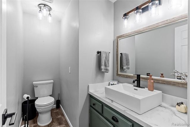 4971 N Tipsico Lake Road, Hartland, MI 48353