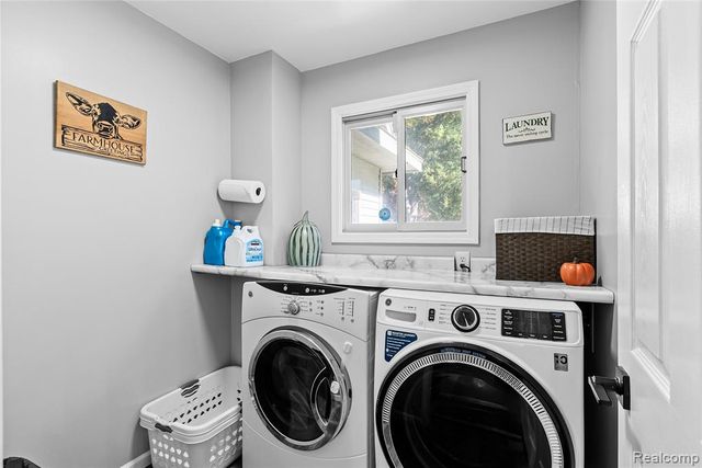 4971 N Tipsico Lake Road, Hartland, MI 48353