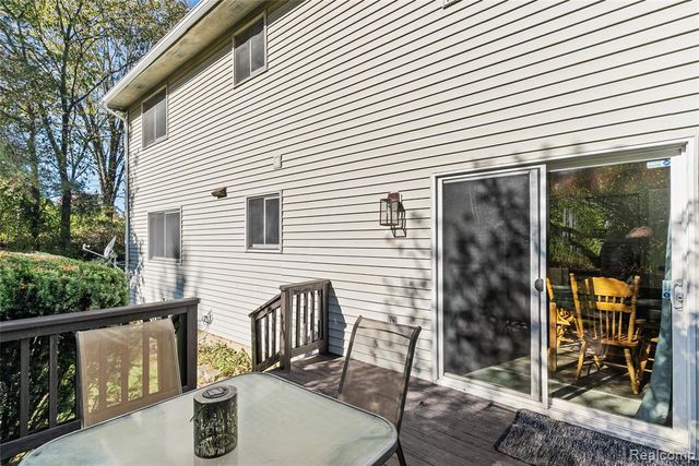 4971 N Tipsico Lake Road, Hartland, MI 48353