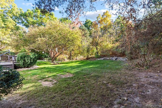 4971 N Tipsico Lake Road, Hartland, MI 48353