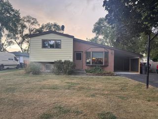 7310 Capitol Drive, Darien, IL 60561