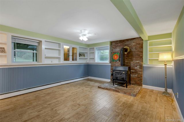 17 Hunter Street, Highland Mills, NY 10930