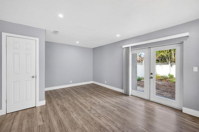 5424 SW 44th Terrace, Dania Beach, FL 33314