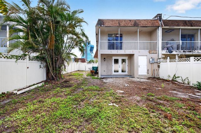5424 SW 44th Terrace, Dania Beach, FL 33314