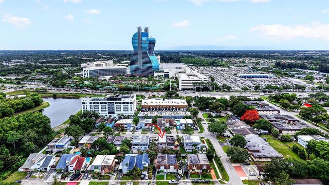 5424 SW 44th Terrace, Dania Beach, FL 33314