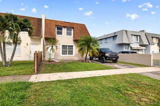 5424 SW 44th Terrace, Dania Beach, FL 33314