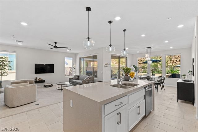 9 Desert Juniper Lane, Henderson, NV 89011