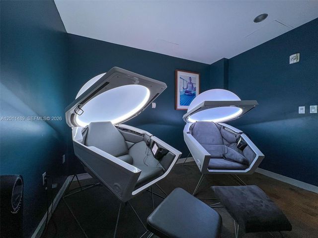 6899 Collins Ave 2004, Miami Beach, FL 33141