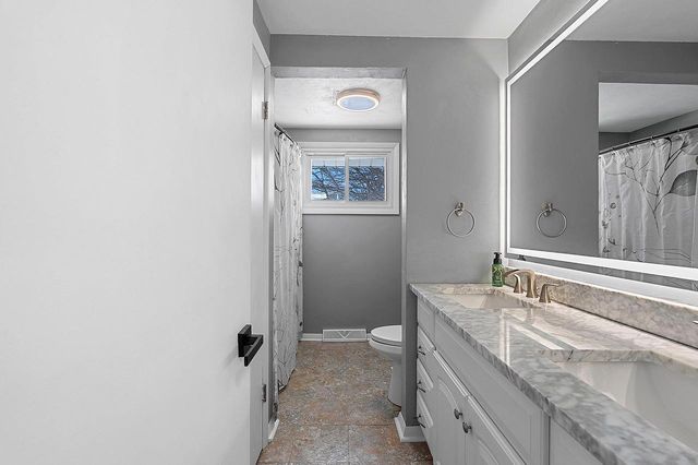 408 SIMONET STREET, Green Bay, WI 54301