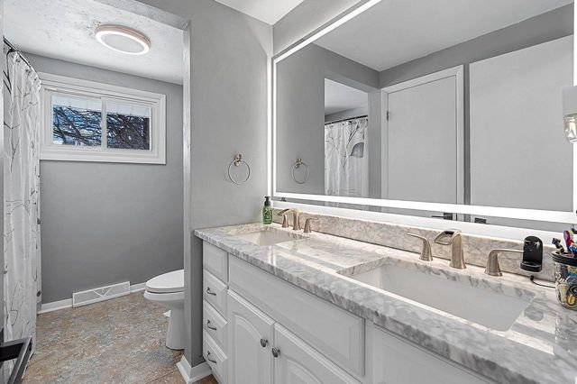 408 SIMONET STREET, Green Bay, WI 54301