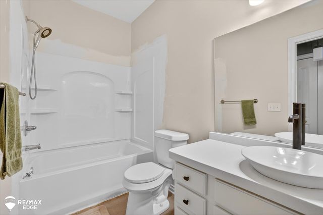 3175 Ivy Lane, Grand Blanc, MI 48439