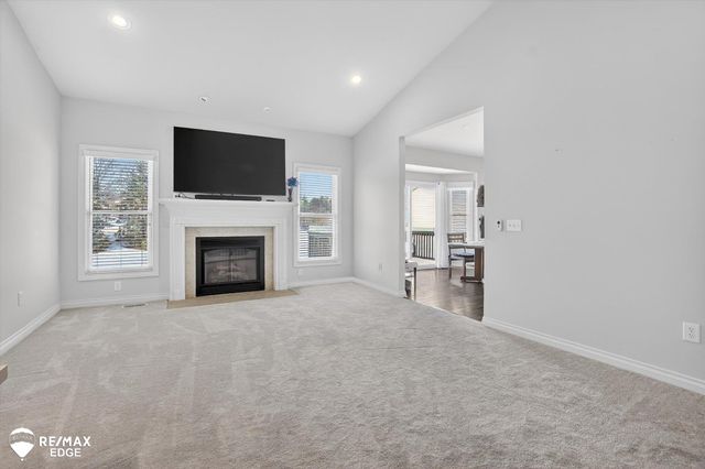 3175 Ivy Lane, Grand Blanc, MI 48439