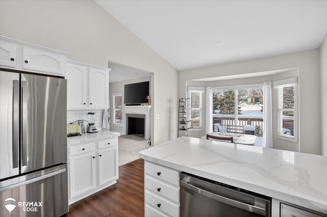 3175 Ivy Lane, Grand Blanc, MI 48439