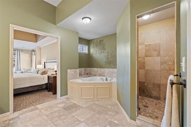 6942 CONSTANCE Street, Shawnee, KS 66216