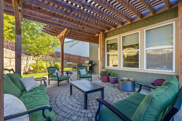 6942 CONSTANCE Street, Shawnee, KS 66216