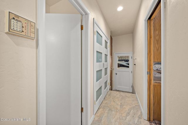 10095 N Pines RD, Hayden, ID 83835