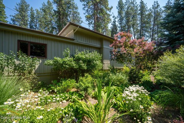 10095 N Pines RD, Hayden, ID 83835