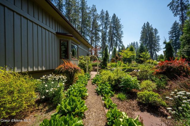 10095 N Pines RD, Hayden, ID 83835