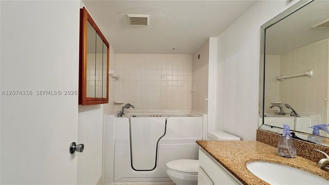 1400 SW 131st Way 305Q, Pembroke Pines, FL 33027