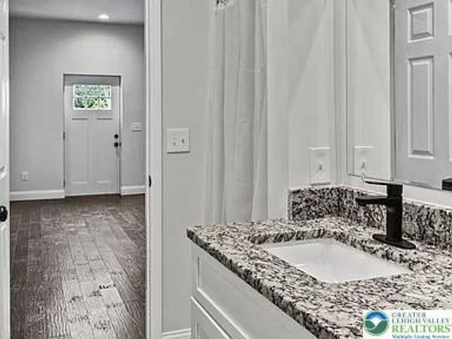 740 West Berwick Street 2, Easton, PA 18042