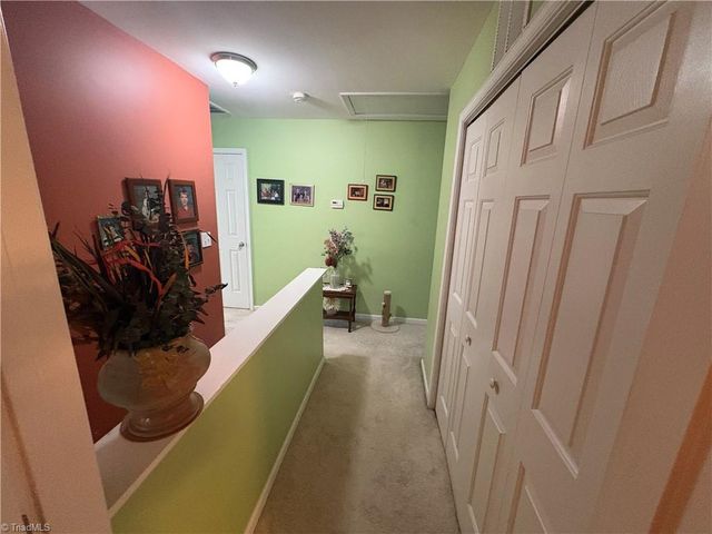 218 Silver Creek Trail, Kernersville, NC 27284