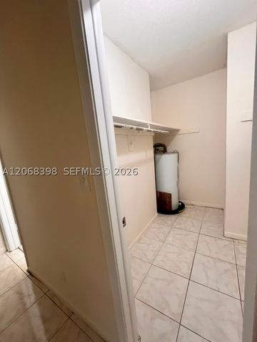 8704 NW 35th St 202, Coral Springs, FL 33065