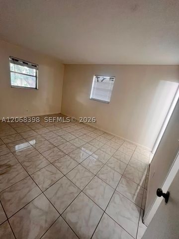 8704 NW 35th St 202, Coral Springs, FL 33065