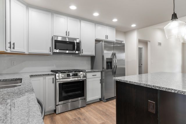 1622 Elderberry Street SE, Demotte, IN 46310