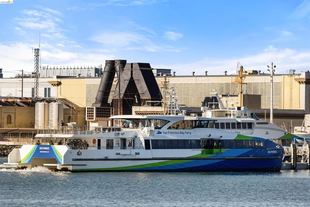 2836 Tradewind Dr, Alameda, CA 94501