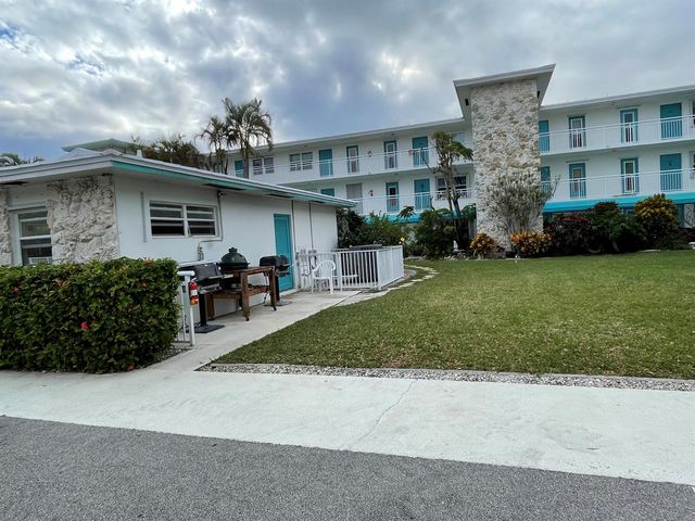 37 Yacht Club Drive 303, North Palm Beach, FL 33408