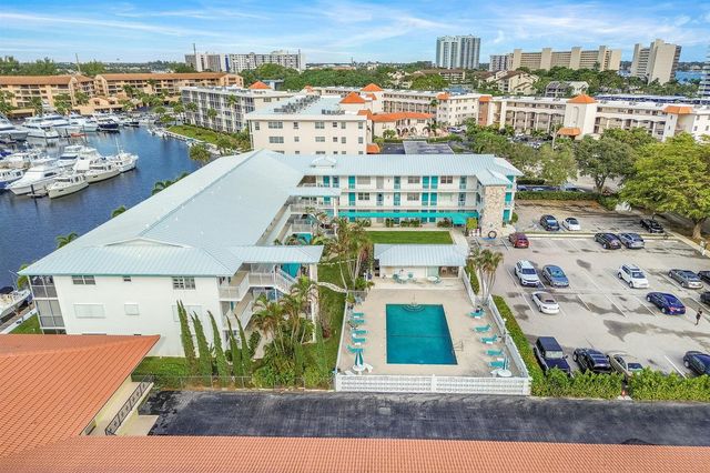 37 Yacht Club Drive 303, North Palm Beach, FL 33408