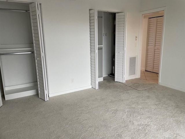 37 Yacht Club Drive 303, North Palm Beach, FL 33408