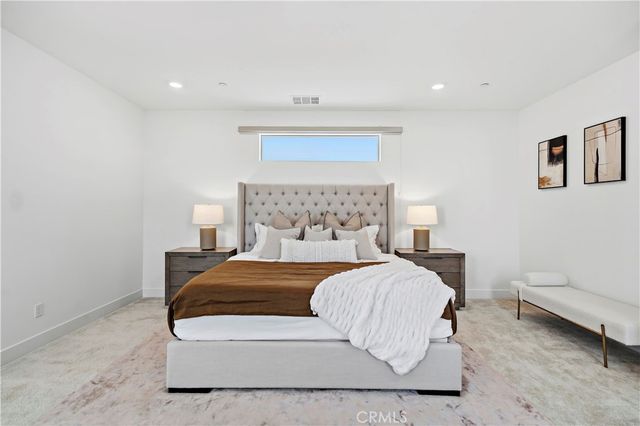 218 Tank, Irvine, CA 92618