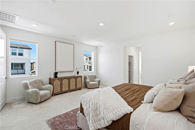 218 Tank, Irvine, CA 92618