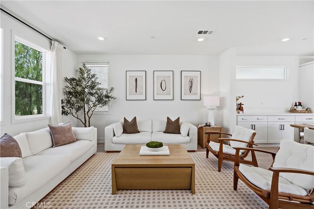218 Tank, Irvine, CA 92618