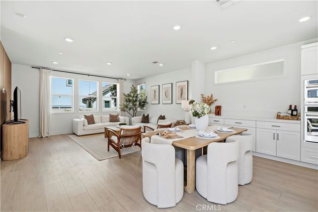 218 Tank, Irvine, CA 92618