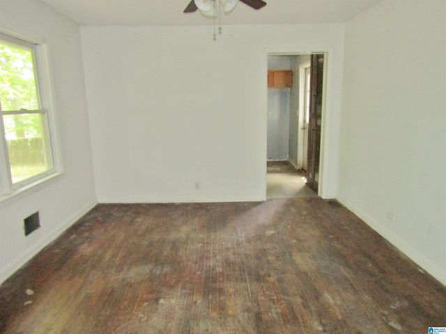 1712 2ND STREET NW, Center Point, AL 35215