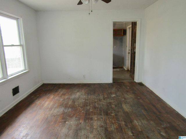 1712 2ND STREET NW, Center Point, AL 35215