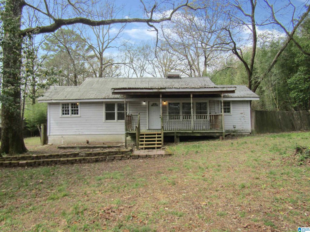 1712 2ND STREET NW, Center Point, AL 35215