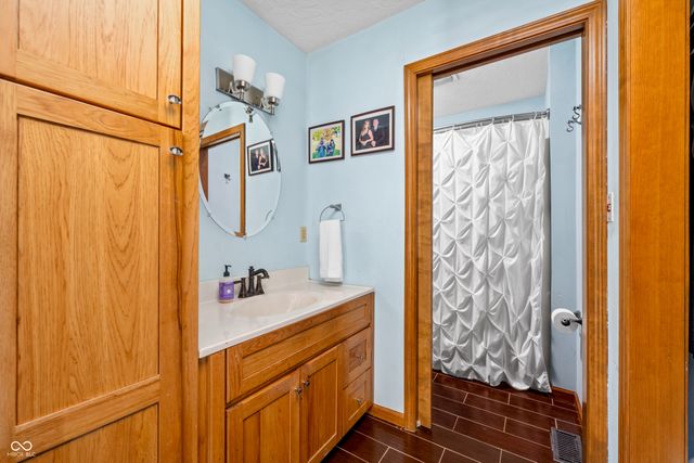 1311 N 300 E, Anderson, IN 46012