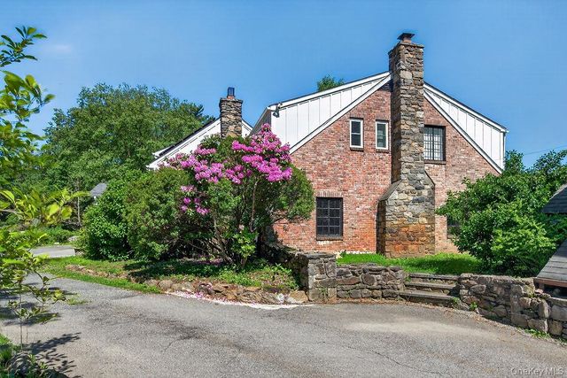 51 Pinesbridge Road, Ossining, NY 10562