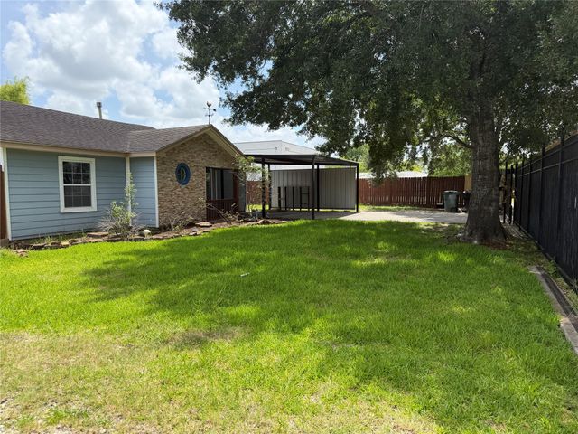 6009 Maple Street, Houston, TX 77074