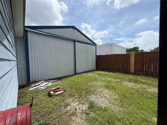 6009 Maple Street, Houston, TX 77074